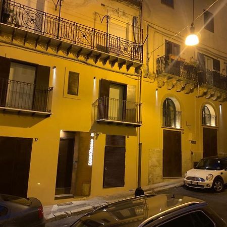 דירות קלטניסטה Duomo House מראה חיצוני תמונה
